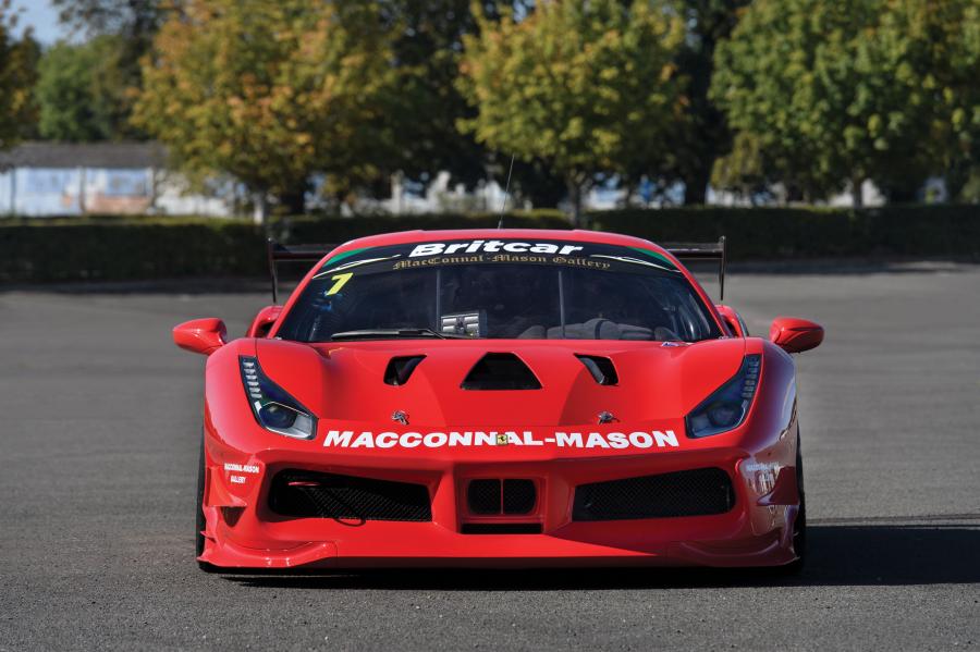  Ferrari 488 Challenge 2017 года  (фото 32 из 38)